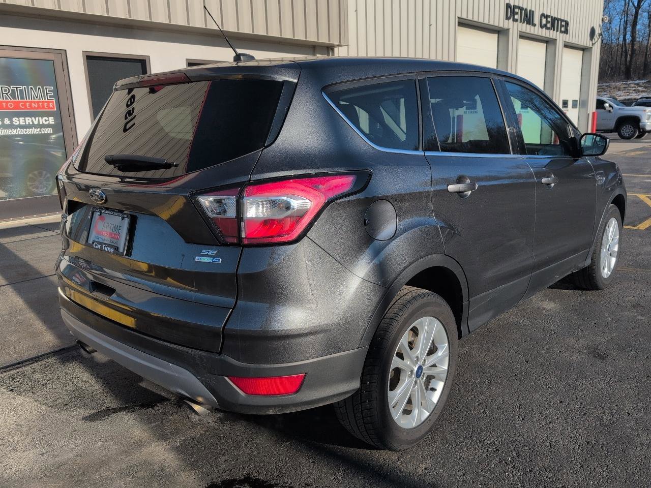 Used 2017 Ford Escape SE AWD/4WD image 8