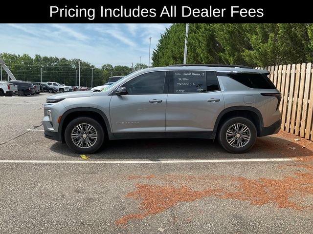Certified 2025 Chevrolet Traverse LT FWD image 4