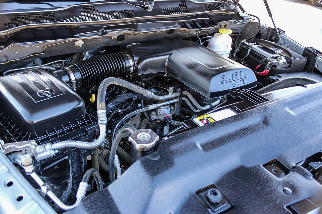 Used 2024 RAM 1500 Classic SLT image 27