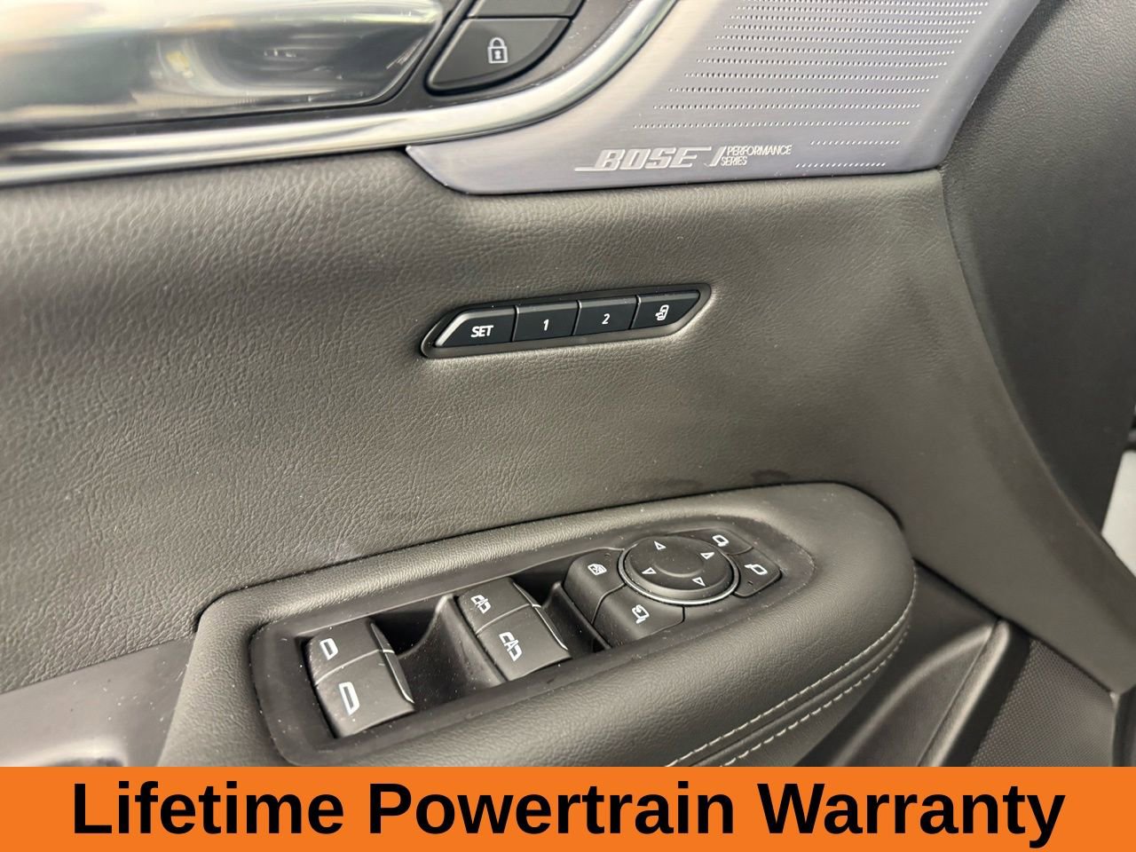 Used 2024 Cadillac XT6 Sport w/ Technology Package image 11