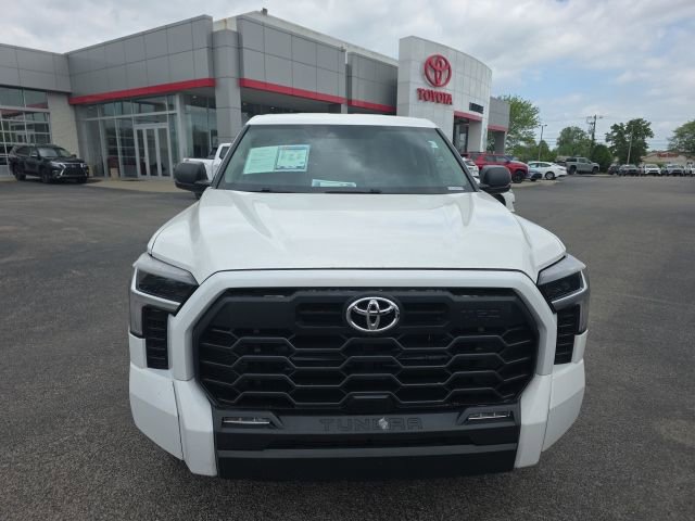Used 2022 Toyota Tundra SR5 w/ TRD Sport Package RWD image 2