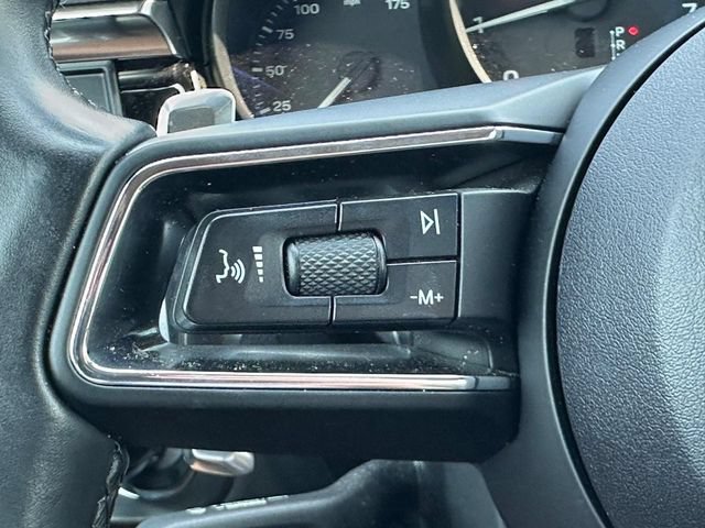 Used 2024 Porsche Macan AWD/4WD image 18