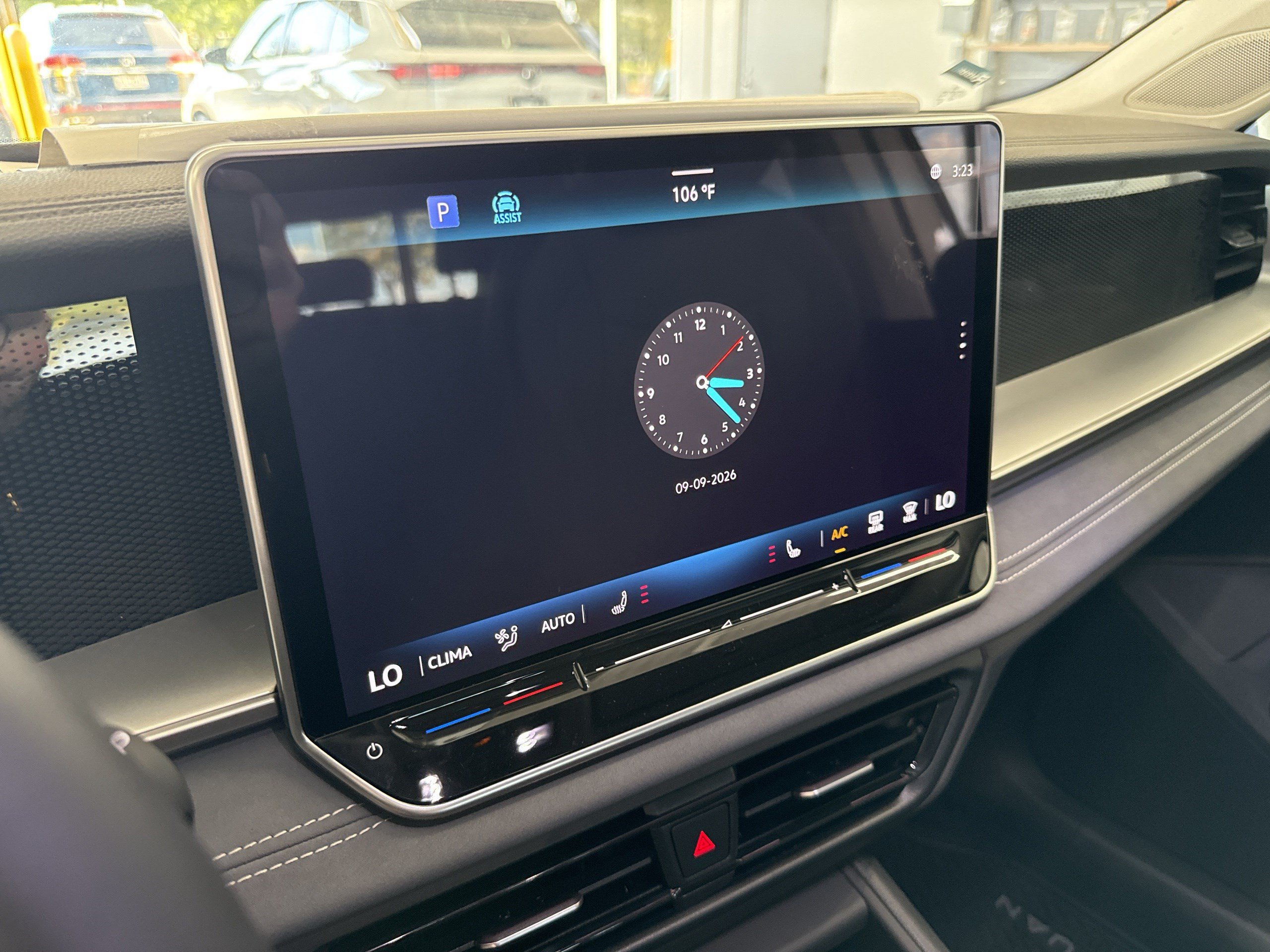 New 2026 Volkswagen Tiguan SE FWD image 17