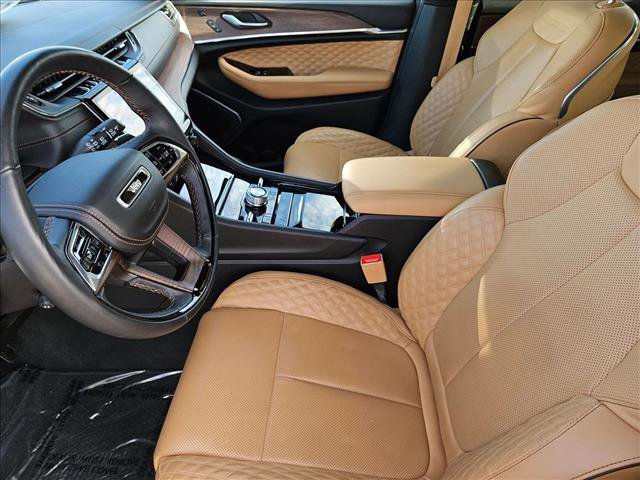 Used 2023 Jeep Grand Cherokee L Summit w/ MOPAR Finishing Package image 17