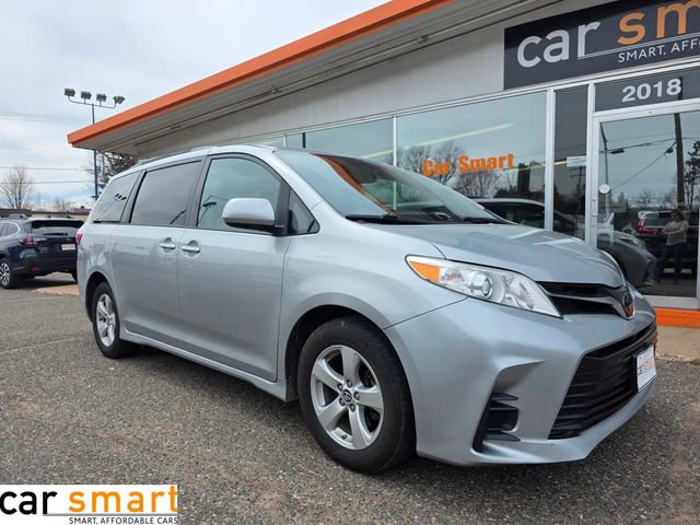 Used 2020 Toyota Sienna LE w/ LE Preferred Package FWD image 1