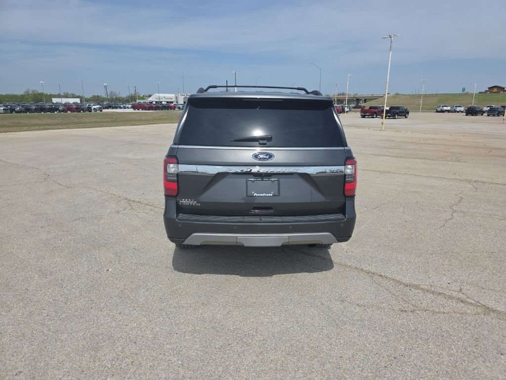 Used 2021 Ford Expedition Max Limited image 4