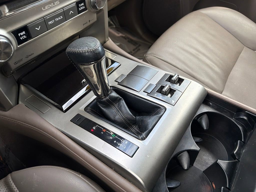 Used 2017 Lexus GX 460 image 27