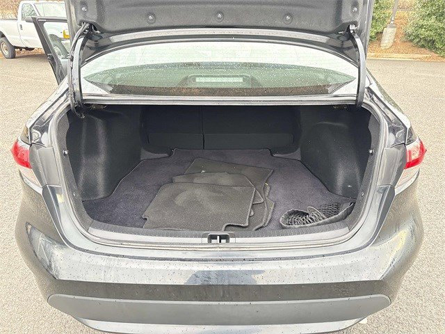 Used 2022 Toyota Corolla LE image 12