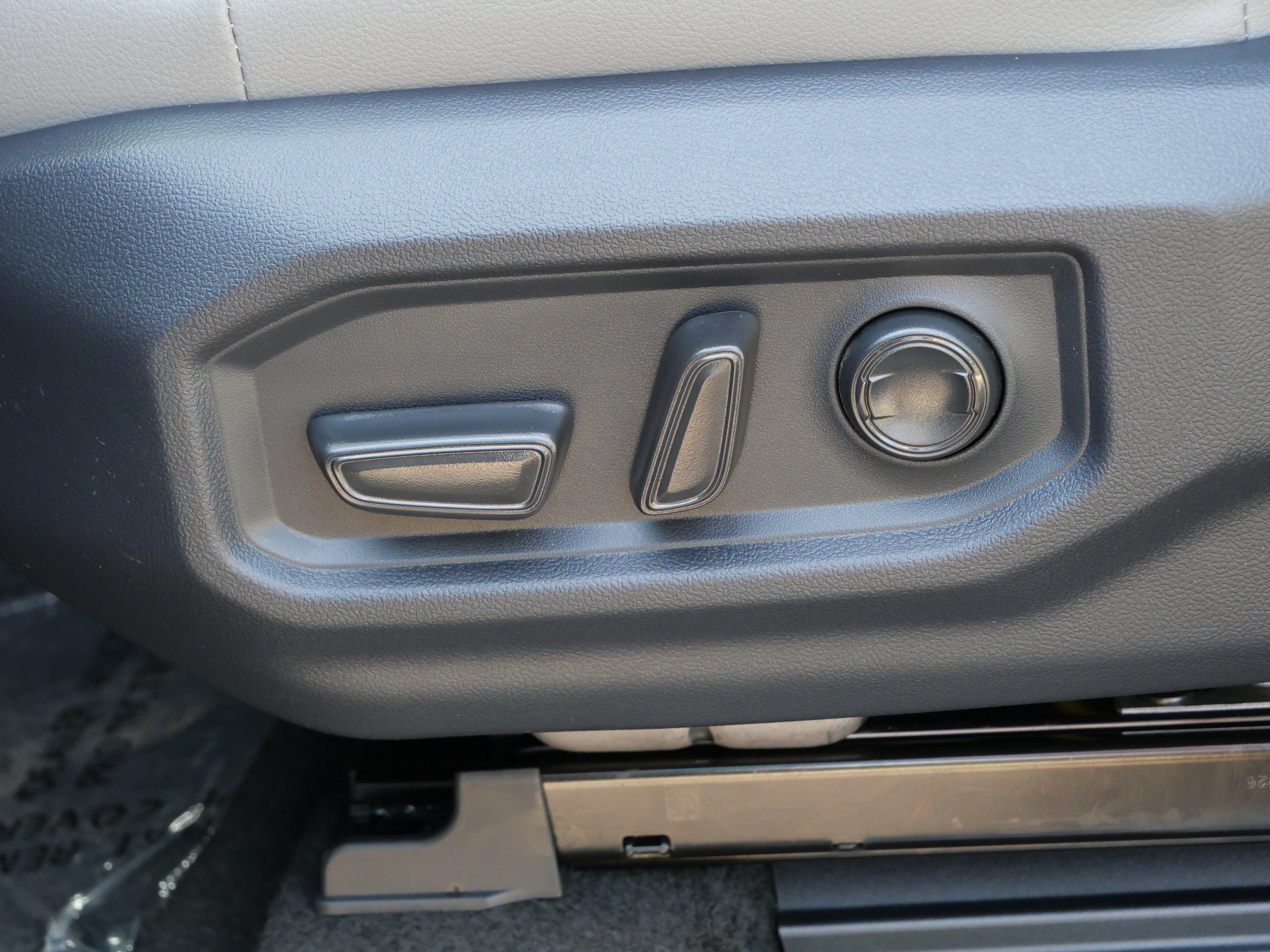 New 2026 Toyota Tundra Limited AWD/4WD image 7