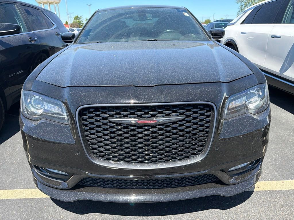 Used 2021 Chrysler 300 S w/ S Model Appearance Package RWD image 7