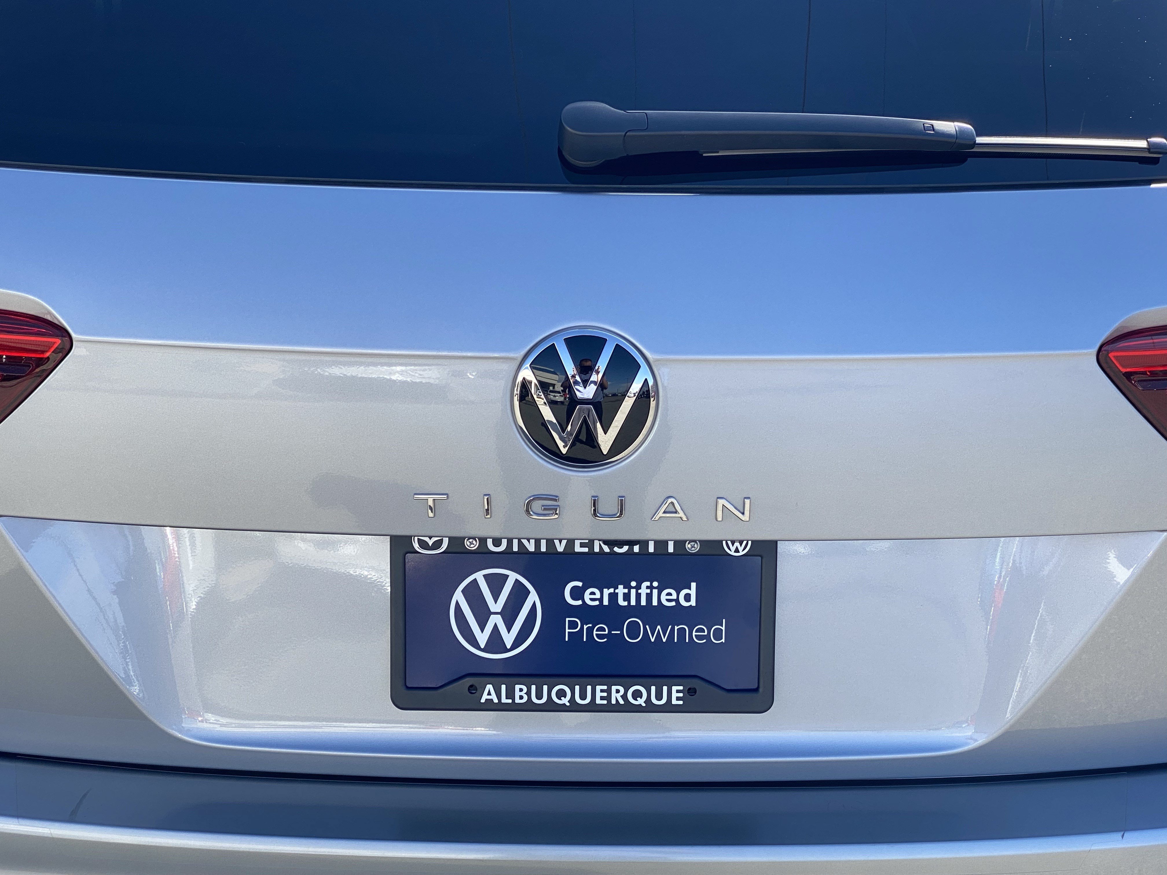 Certified 2023 Volkswagen Tiguan SE FWD image 26