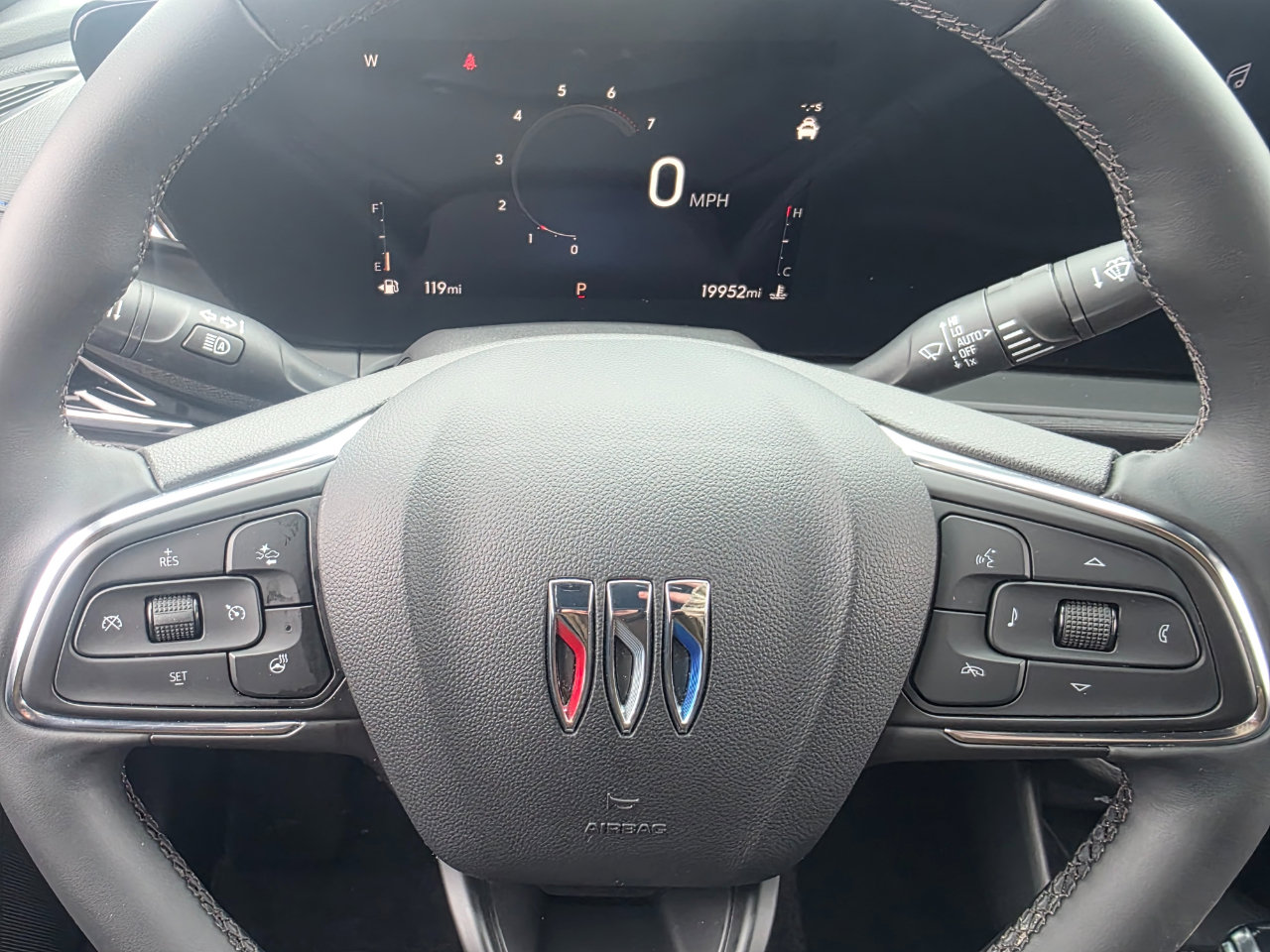 Used 2024 Buick Envista Sport Touring w/ Convenience I Package image 11