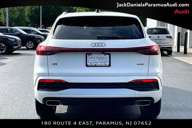 Used 2025 Audi Q5 Premium w/ Convenience Package AWD/4WD image 4