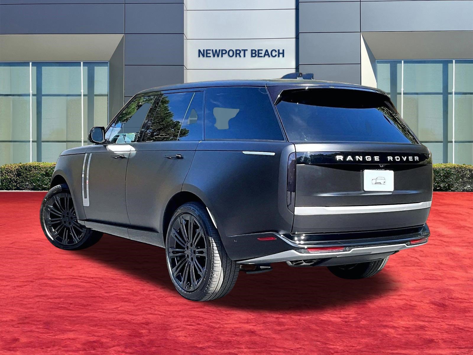 New 2026 Land Rover Range Rover Autobiography image 3