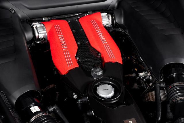 Certified 2018 Ferrari 488 GTB RWD image 10