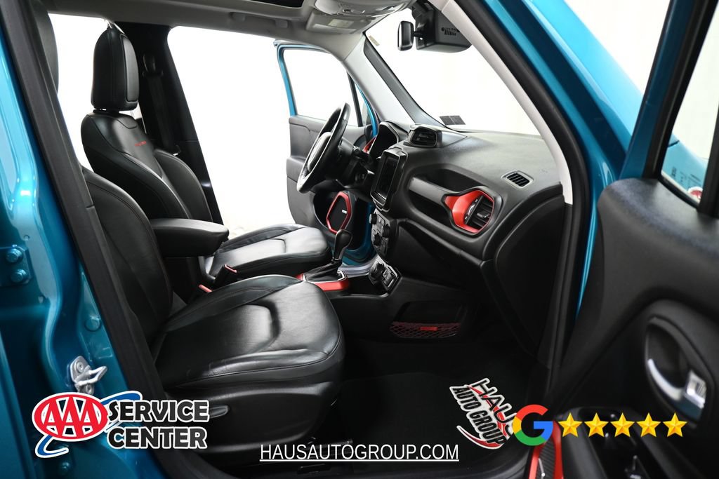 Used 2021 Jeep Renegade Trailhawk w/ Sun & Sound Group AWD/4WD image 9