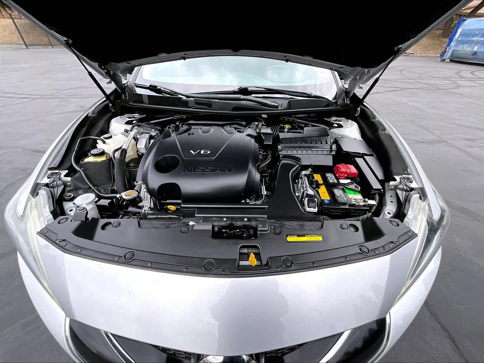 Used 2018 Nissan Maxima SR FWD image 13