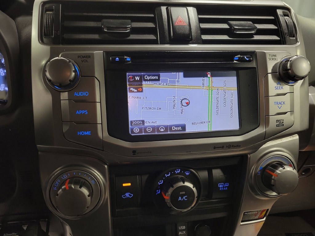 Used 2016 Toyota 4Runner SR5 AWD/4WD image 19