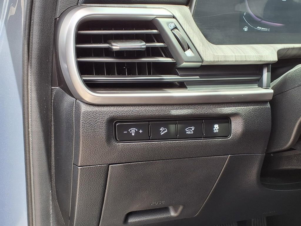 Used 2024 Kia Telluride EX w/ EX Captain's Chair Package FWD image 26