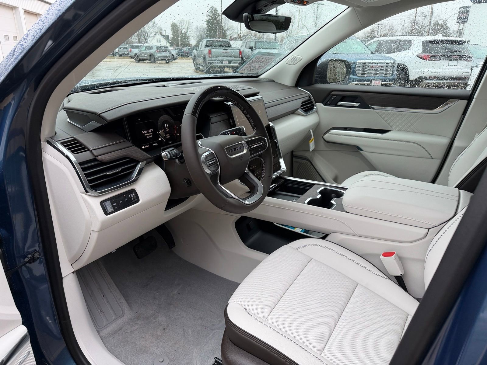 New 2026 GMC Acadia Denali w/ Super Cruise Package AWD/4WD image 4