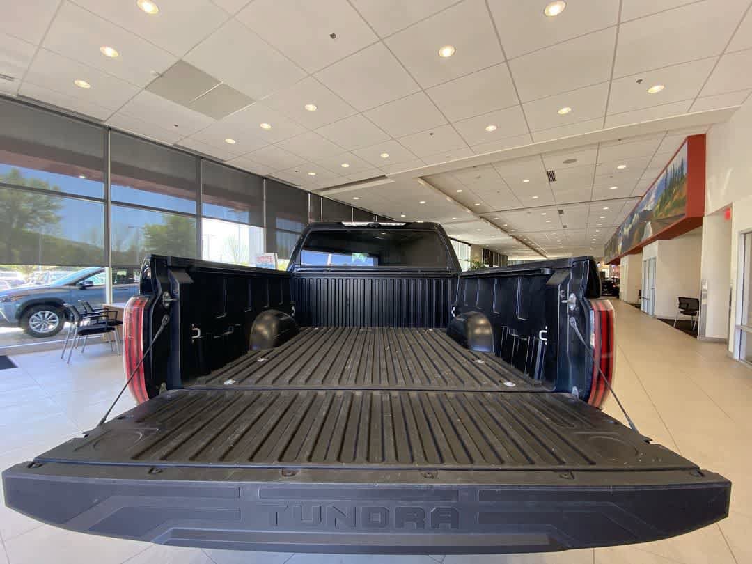 Used 2024 Toyota Tundra Limited AWD/4WD image 25