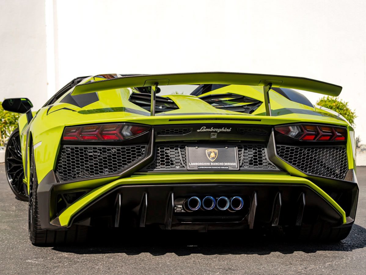 Used 2016 Lamborghini Aventador LP 750-4 Superveloce AWD/4WD image 10