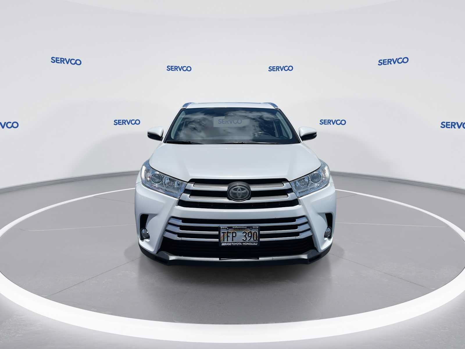 Used 2017 Toyota Highlander XLE FWD image 3