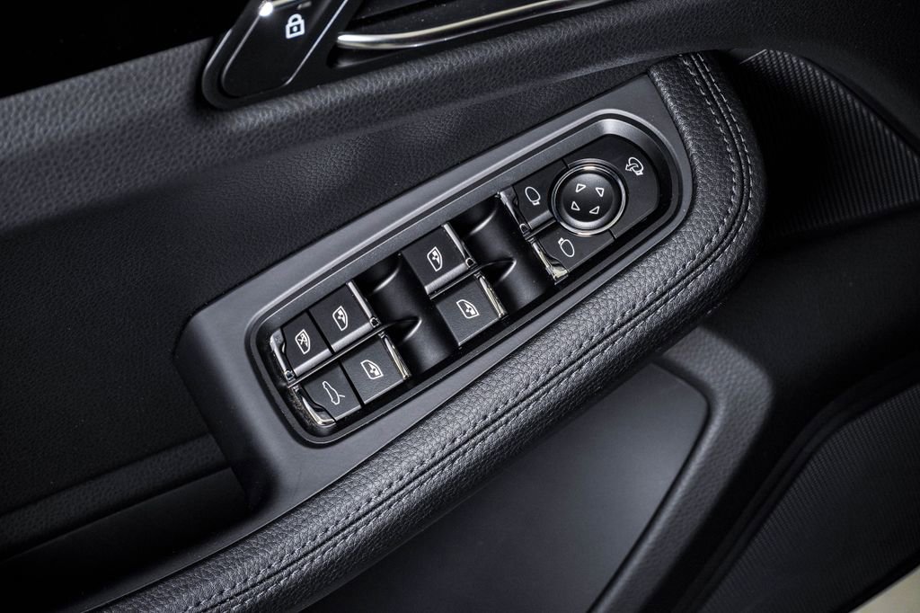 New 2026 Porsche Macan S AWD/4WD image 26