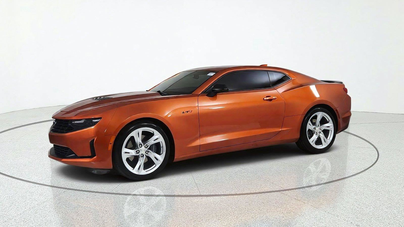 Used 2022 Chevrolet Camaro LT w/ Technology Package RWD image 3