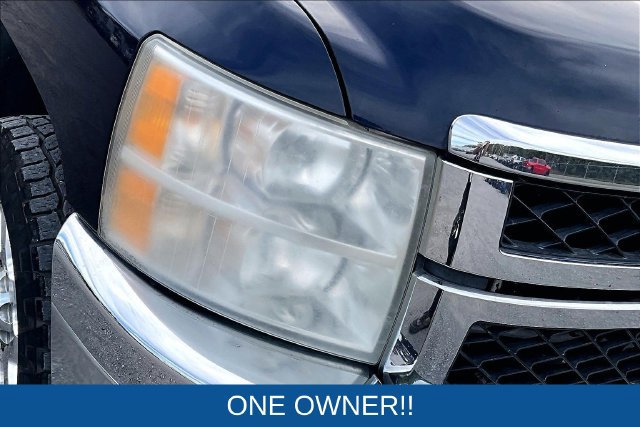 Used 2011 Chevrolet Silverado 2500 LTZ w/ LTZ Plus Package AWD/4WD image 30
