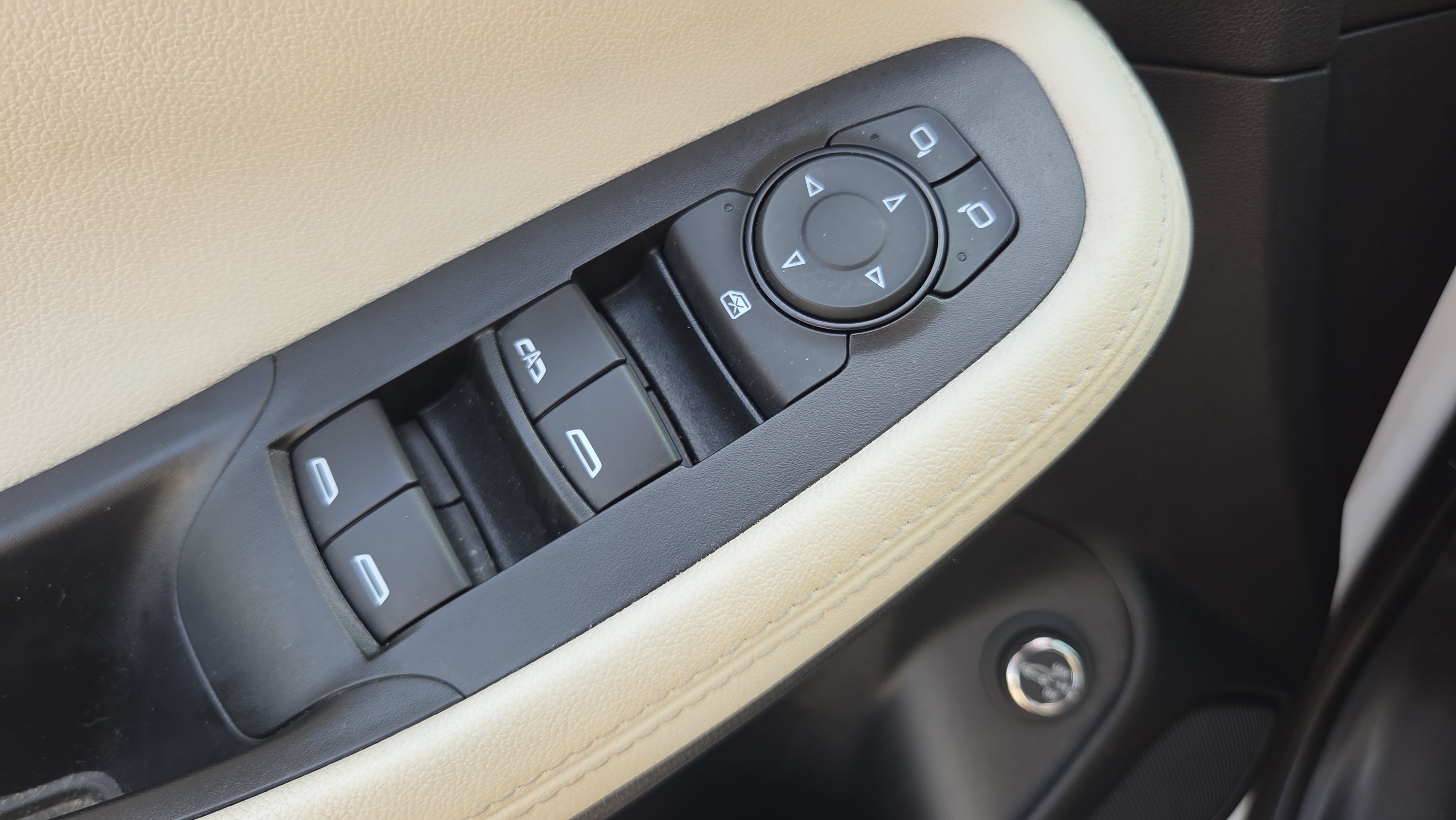 Certified 2024 Buick Encore GX Preferred FWD image 28