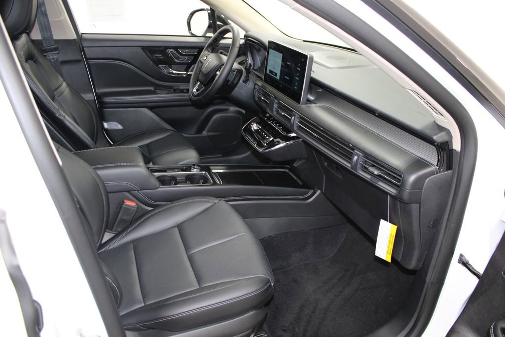 New 2026 Lincoln Corsair Premiere image 28