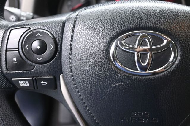 Used 2015 Toyota RAV4 LE FWD image 15