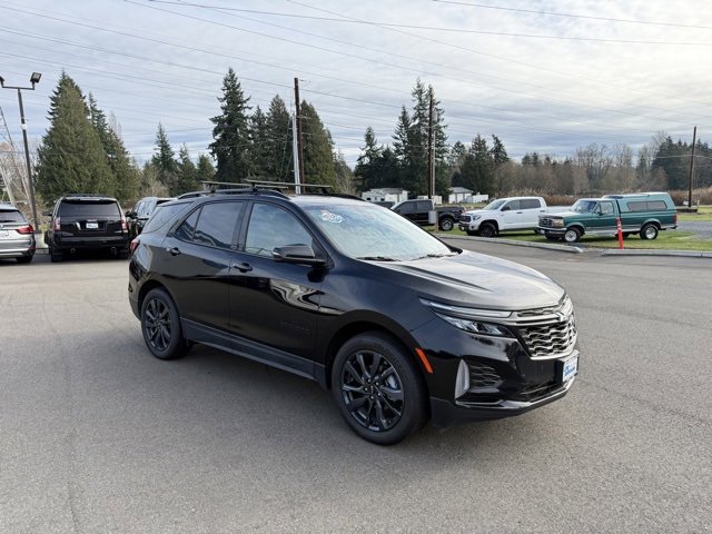 Used 2024 Chevrolet Equinox RS w/ RS Leather Package image 3