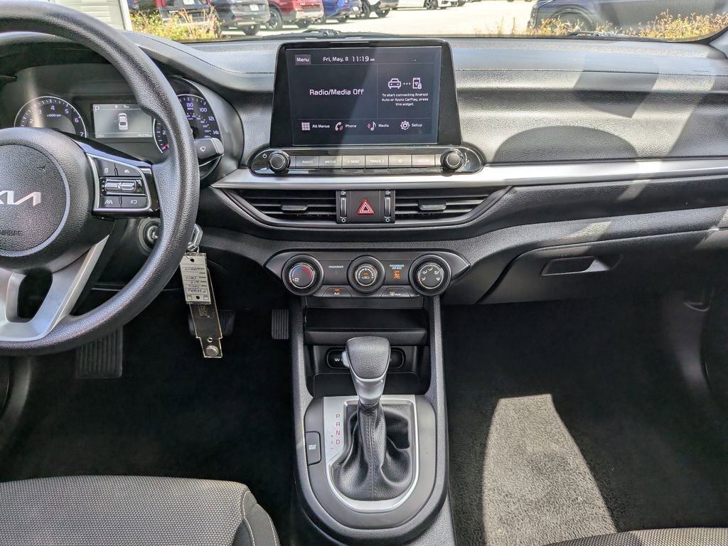 Certified 2024 Kia Forte LXS FWD image 15