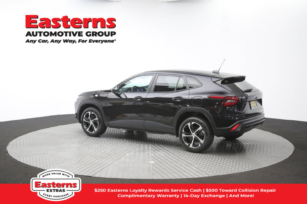 Used 2024 Chevrolet Trax RS FWD image 62