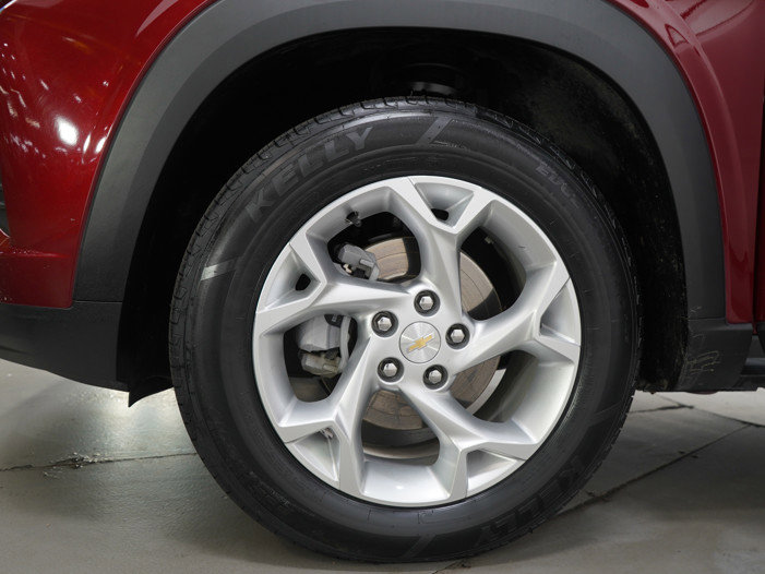 Used 2024 Chevrolet Trax LS w/ LS Convenience Package image 28