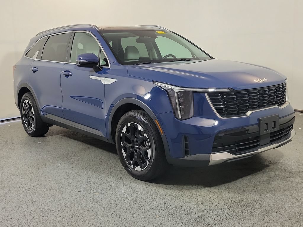 Used 2024 Kia Sorento S w/ Panoramic Sunroof Package FWD image 1