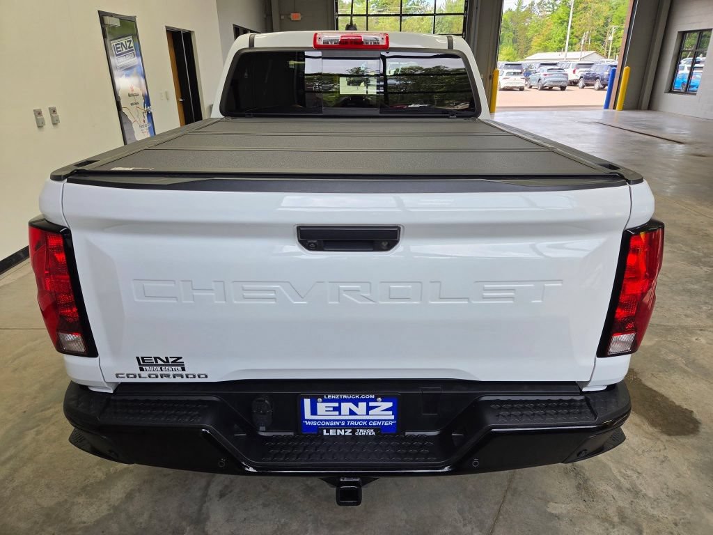 Used 2023 Chevrolet Colorado Trail Boss w/ Technology Package AWD/4WD image 7