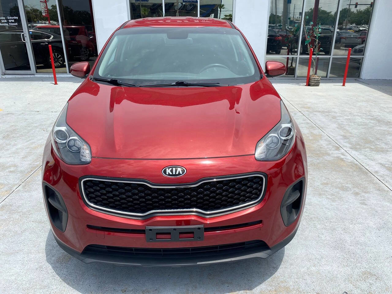 Used 2019 Kia Sportage LX image 2