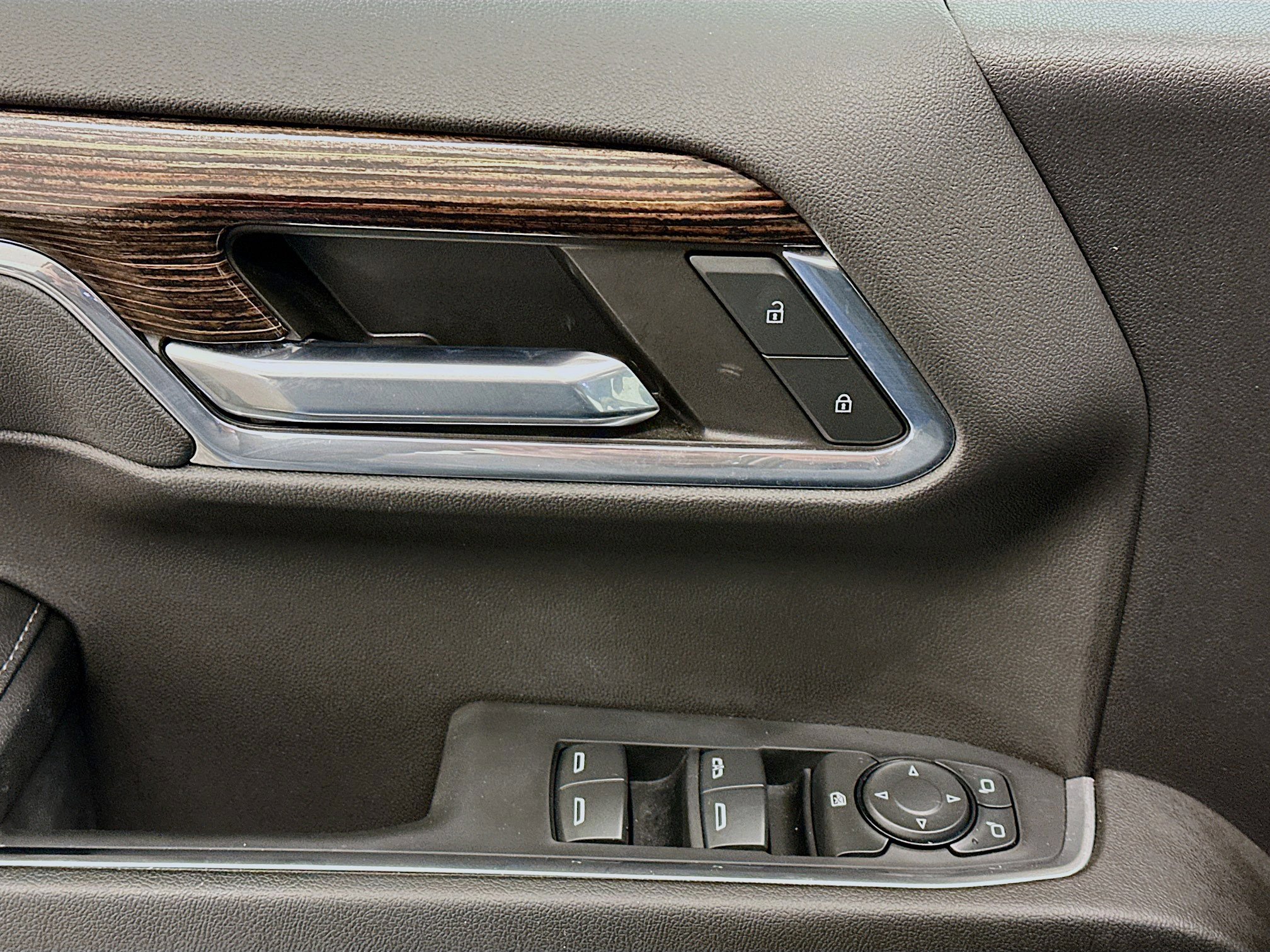 Used 2024 GMC Sierra 1500 Elevation image 15