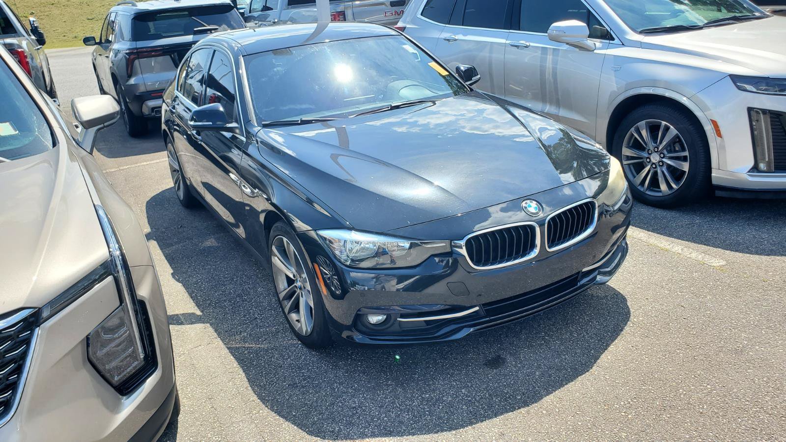 Used 2017 BMW 330i Sedan RWD image 2
