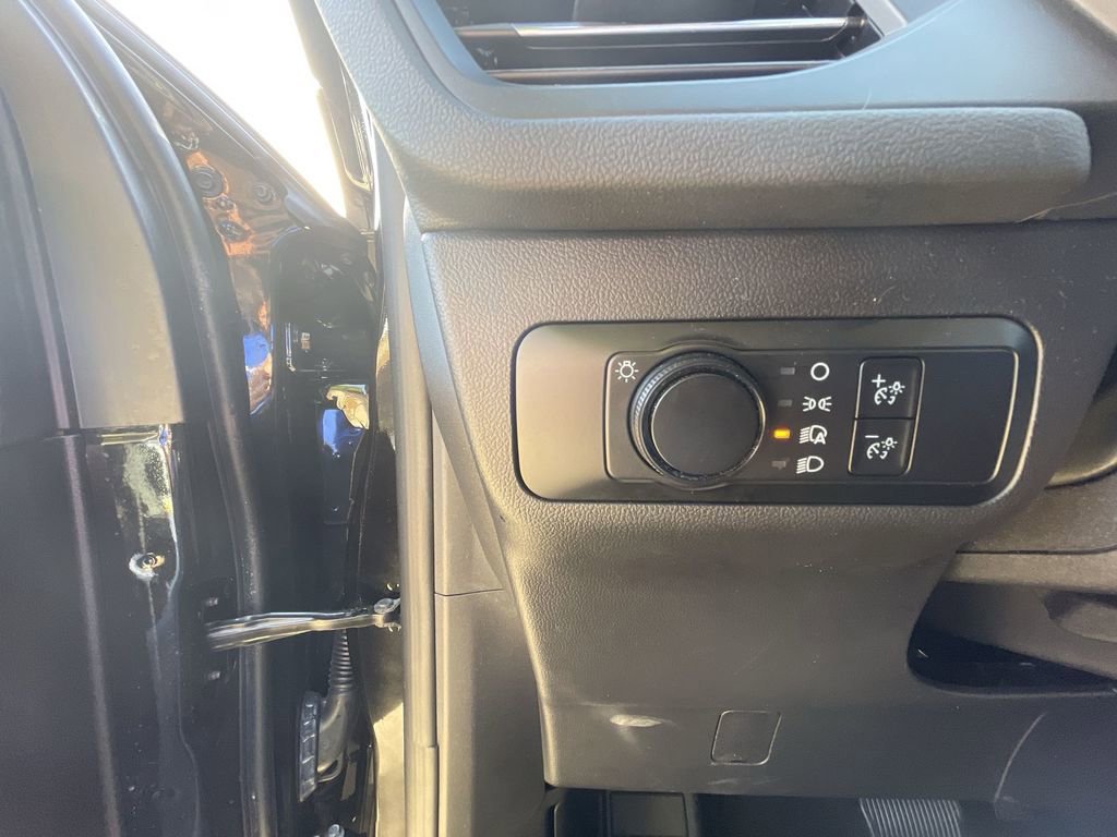Used 2025 Ford Escape ST-Line FWD image 18