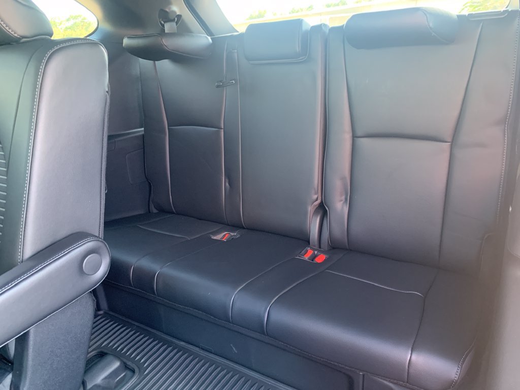 Used 2023 Toyota Highlander XSE FWD image 12