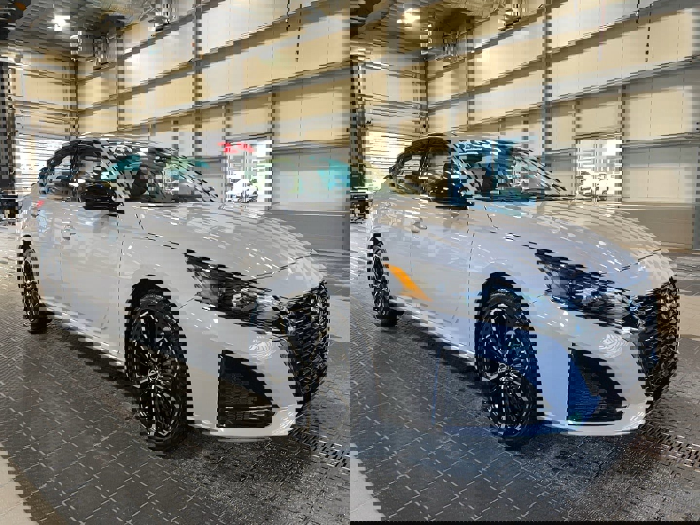 Used 2024 Nissan Altima 2.5 SR w/ SR Premium Package video 1