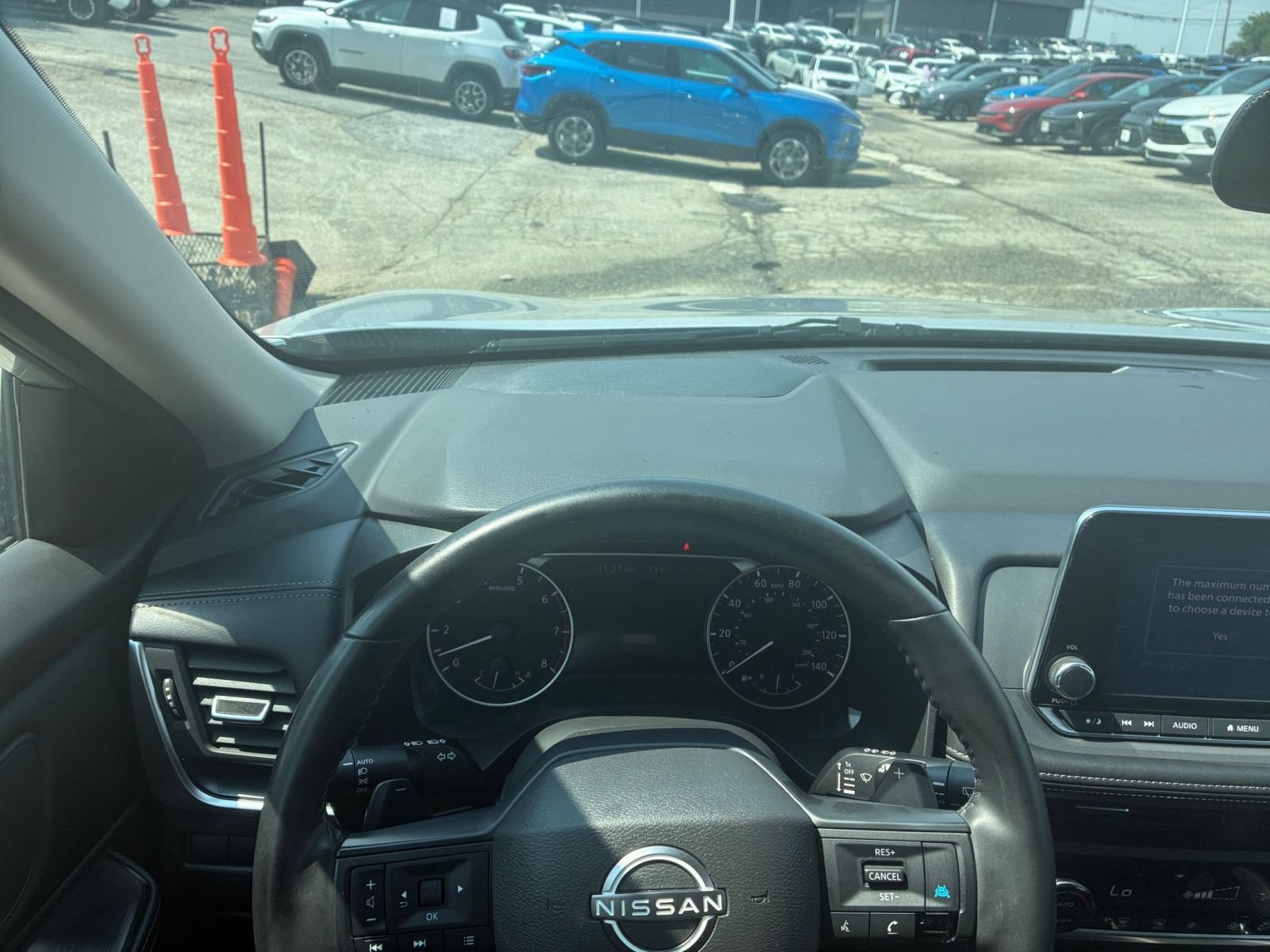 Used 2025 Nissan Rogue SV AWD/4WD image 24