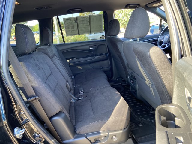 Used 2022 Honda Pilot Sport image 14