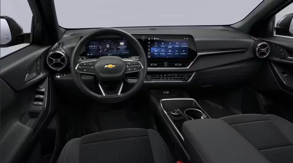 Used 2022 Chevrolet Equinox RS w/ RS Leather Package AWD/4WD image 4