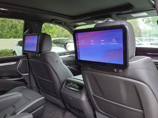 New 2026 Cadillac Escalade Luxury w/ Touring Package RWD image 11