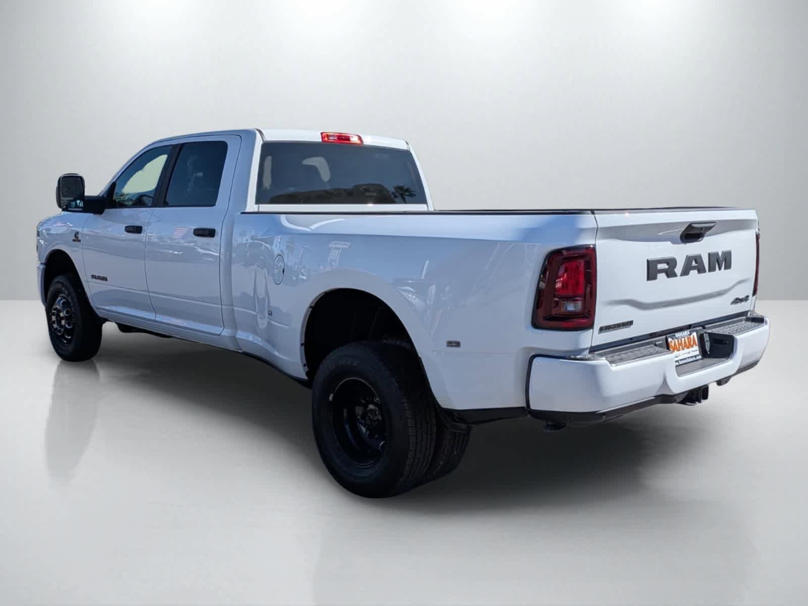New 2026 RAM 3500 Big Horn AWD/4WD image 4